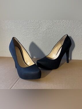 Jessica Simpson 7.5 Classic Black Platform High Heel Pumps